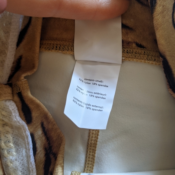 {WeWoreWhat} Brand New Chain Bike Shorts - Picture 10 of 11